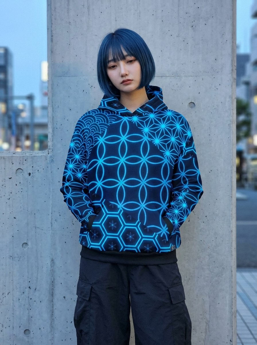 KUMIKO Grid - Japanese Geometric Pattern Hoodie 【Neon Cyan】